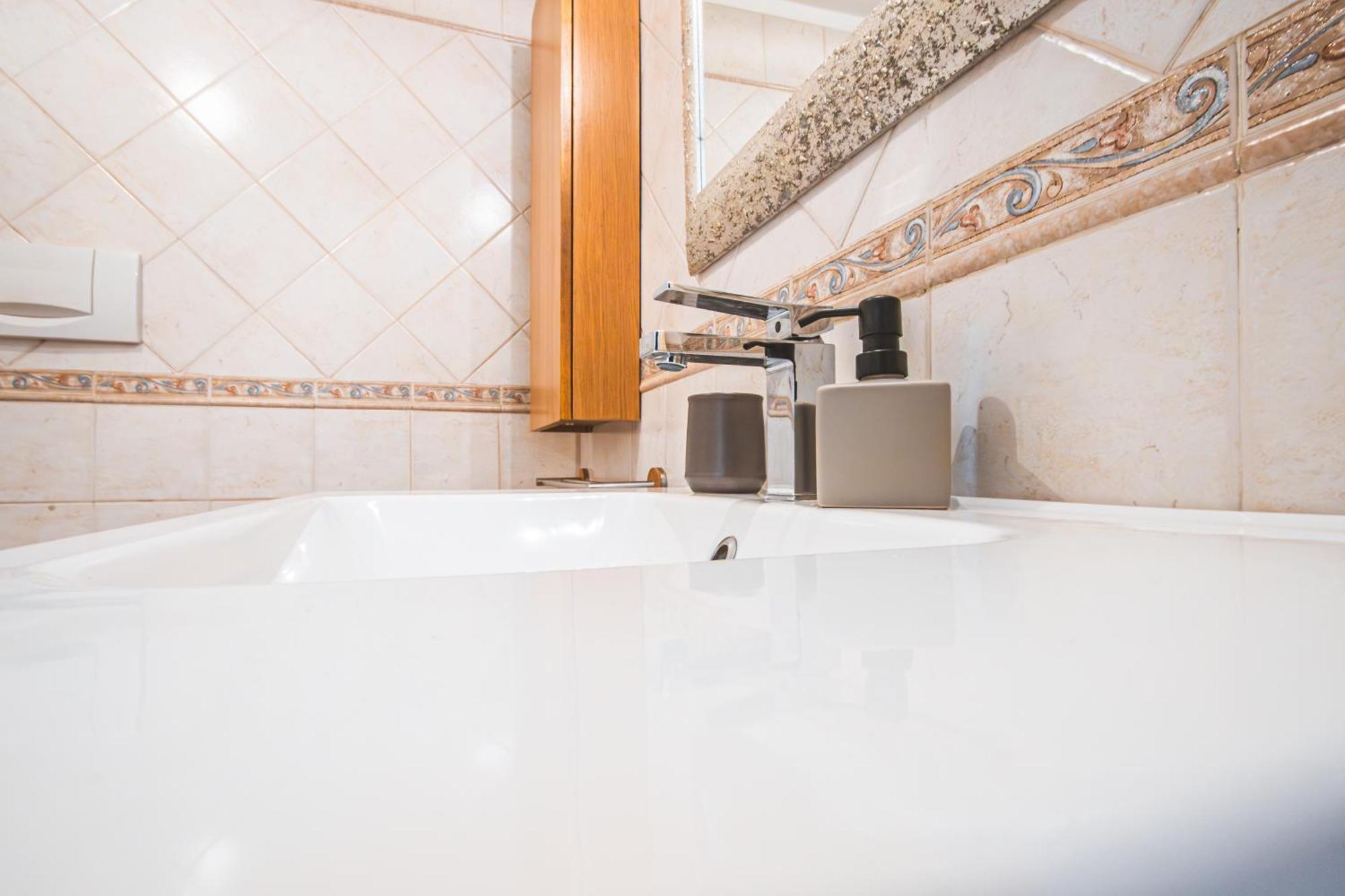 Favolhouse Apartment Бари Екстериор снимка