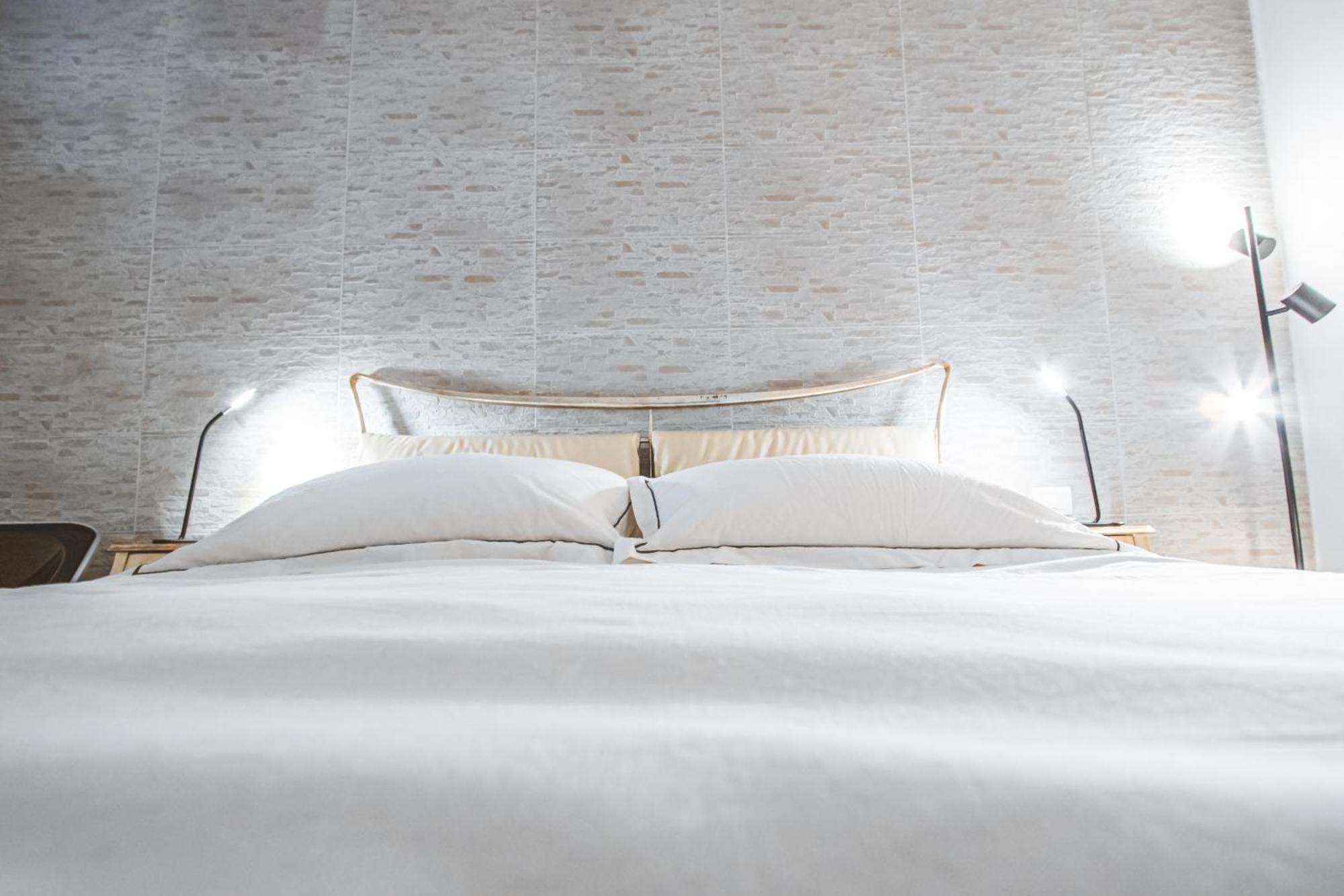 Favolhouse Apartment Бари Екстериор снимка
