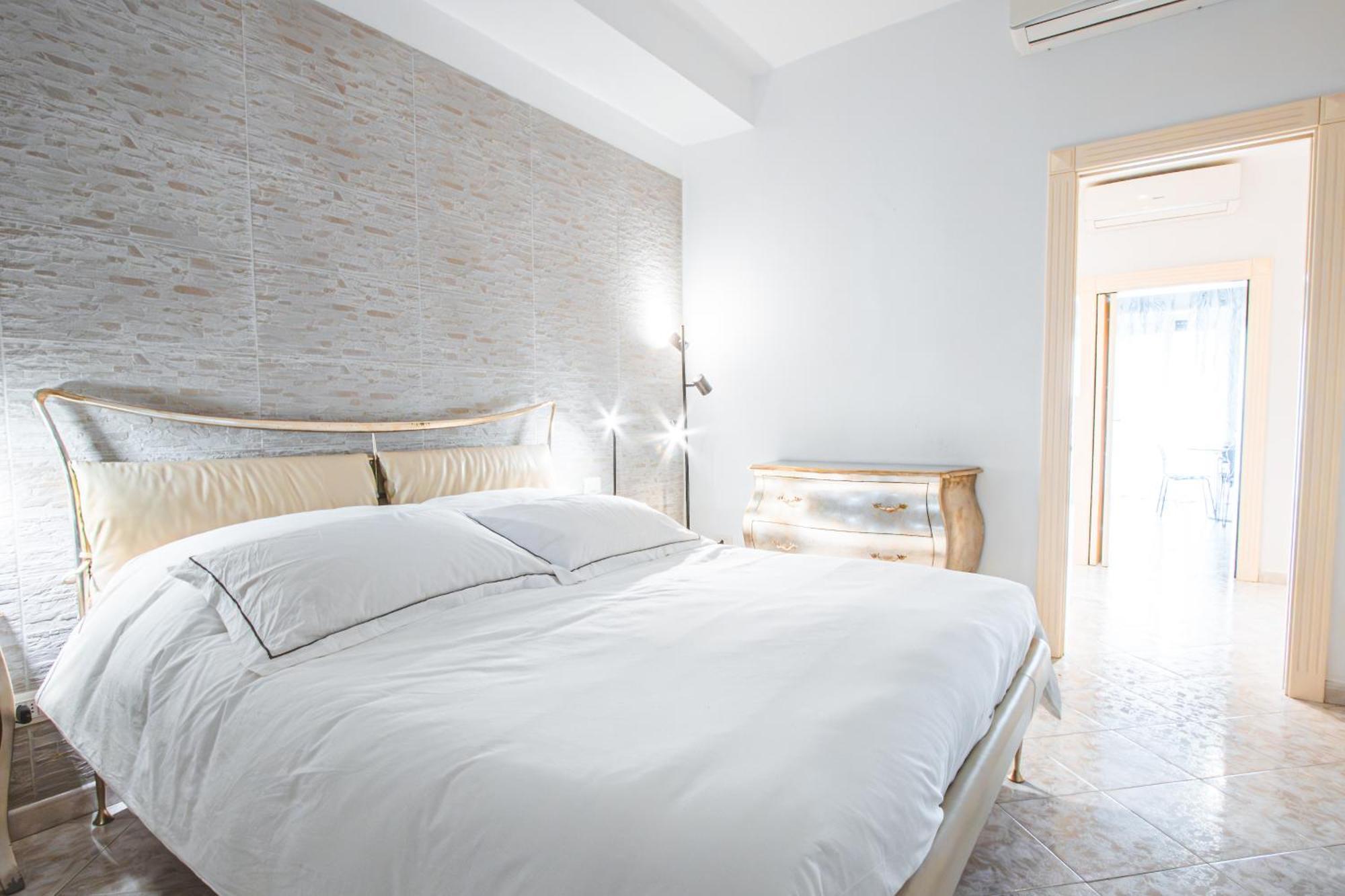 Favolhouse Apartment Бари Екстериор снимка