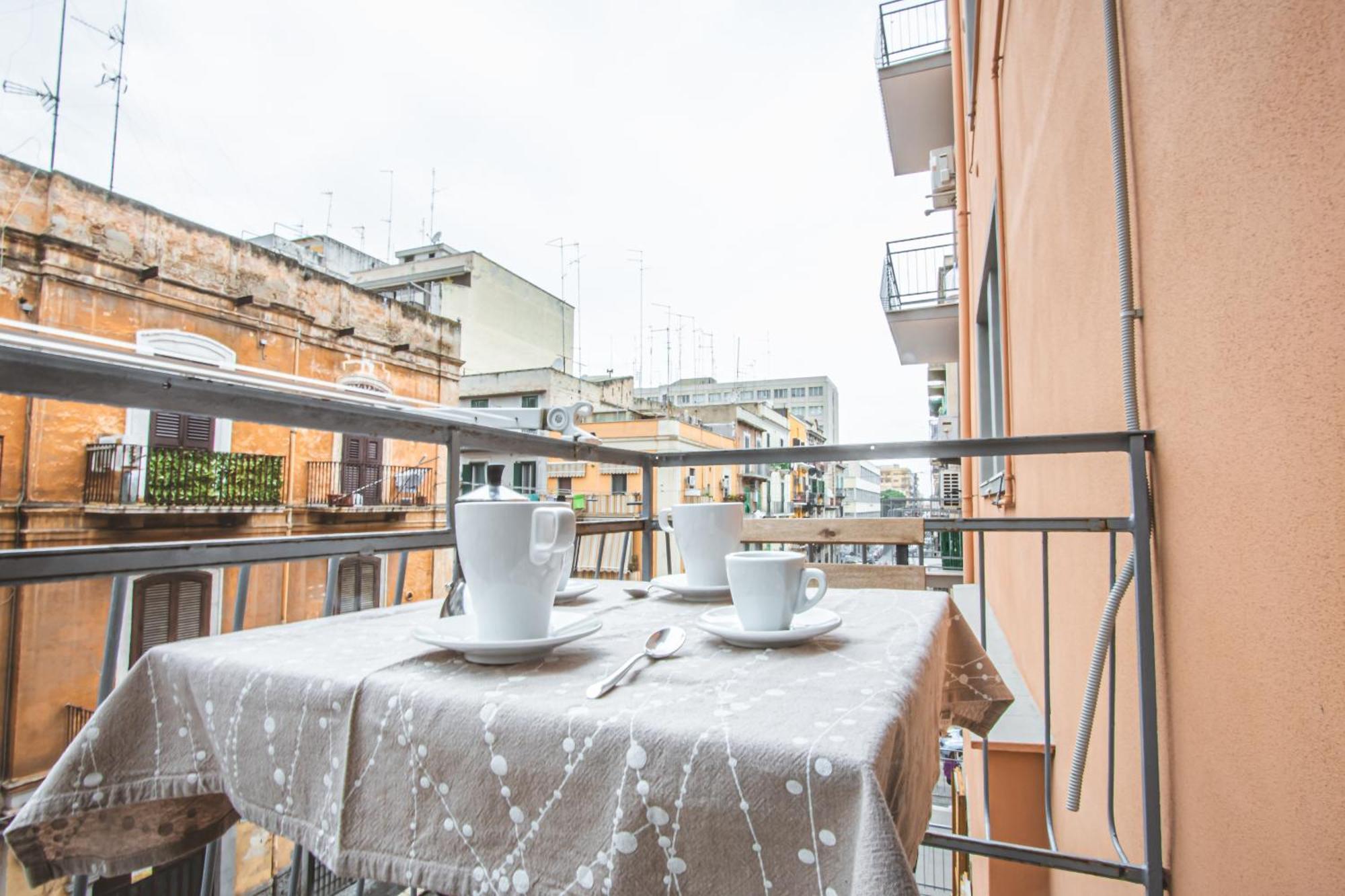 Favolhouse Apartment Бари Екстериор снимка